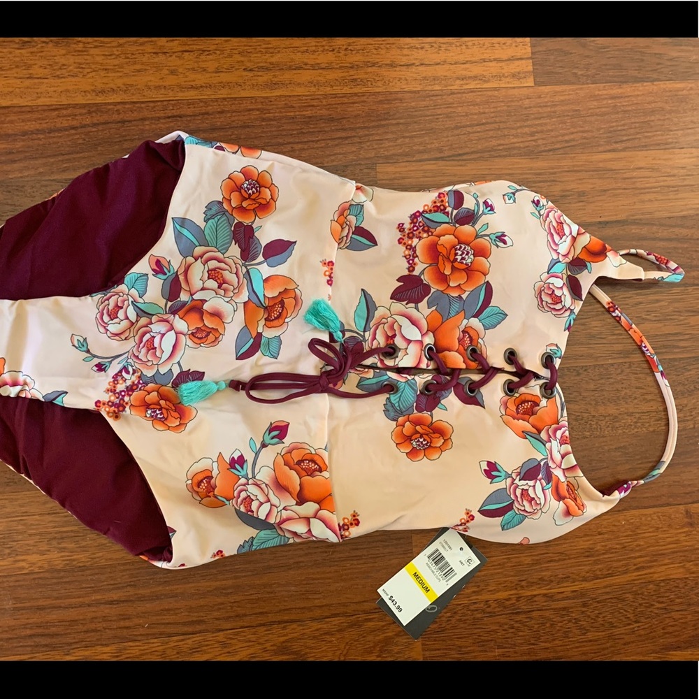 NWT MOSSIMO SWIMSUIT🩱